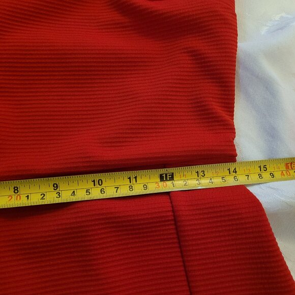 🌹NWOT Express Ribbed Puff Shoulder Sweetheart Midi Dress - Picture 7 of 9